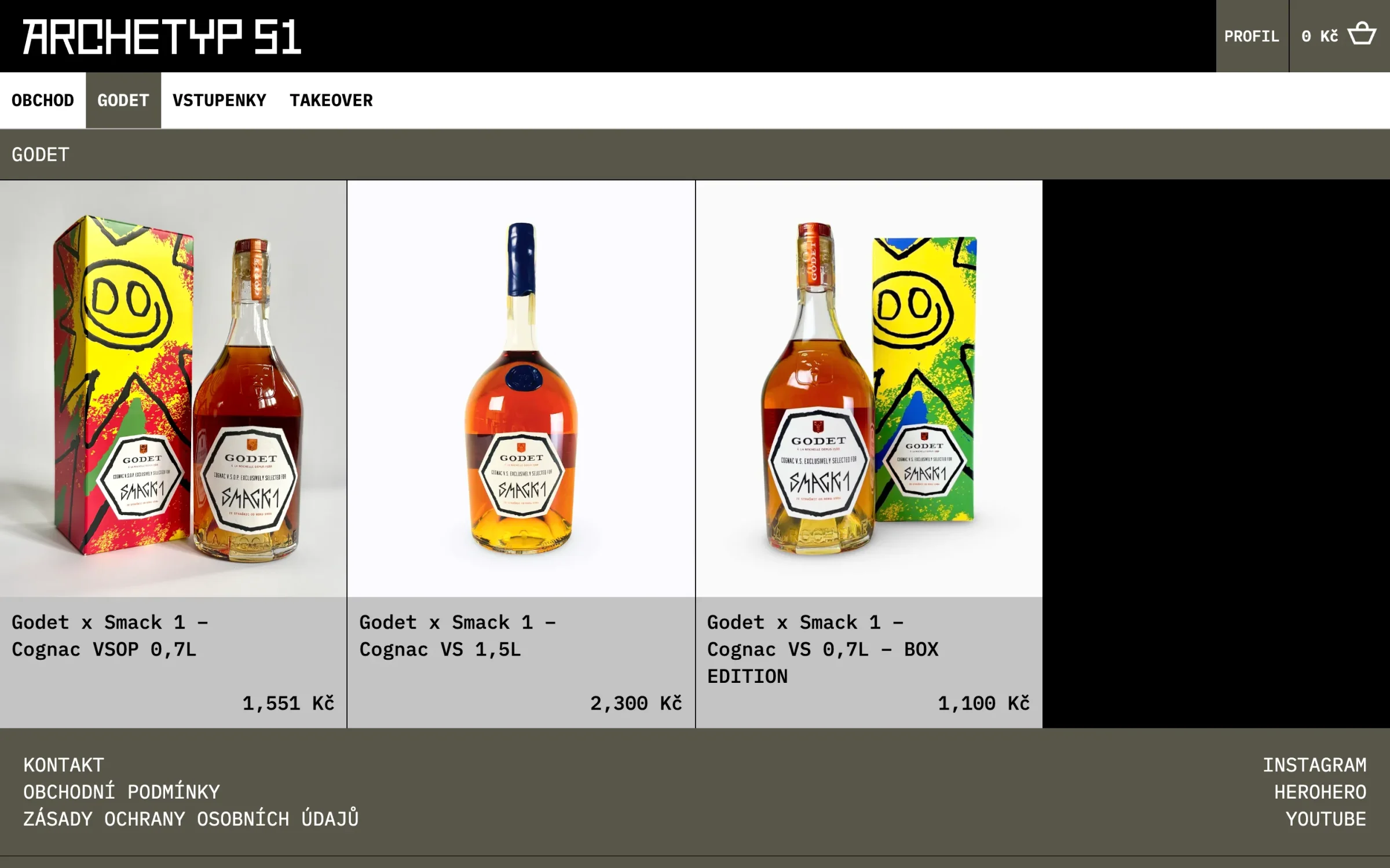 Stránka Godet: tři láhve koňaku Godet x Smack 1, VSOP 0,7 l, VS 1,5 l a VS 0,7 l v dárkové krabici, s cenami