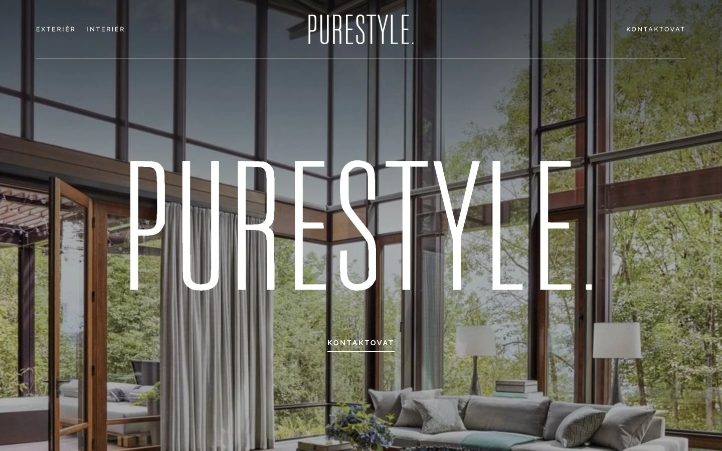 Úvod webu PureStyle s velkou fotografií interiéru a výrazným logotypem