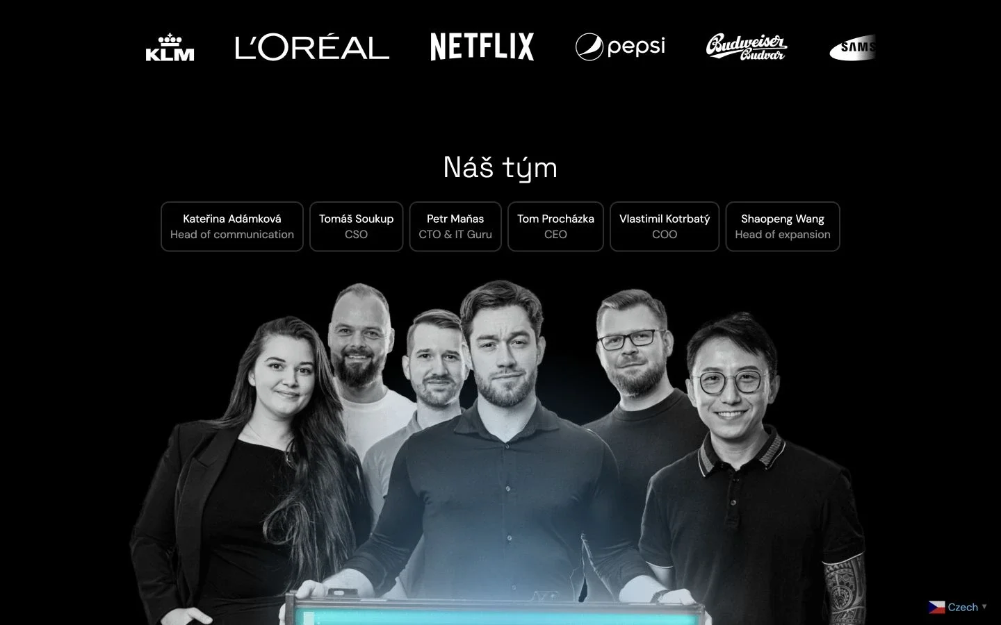 Skupinový portrét týmu European Digital Industries na webu EUDI